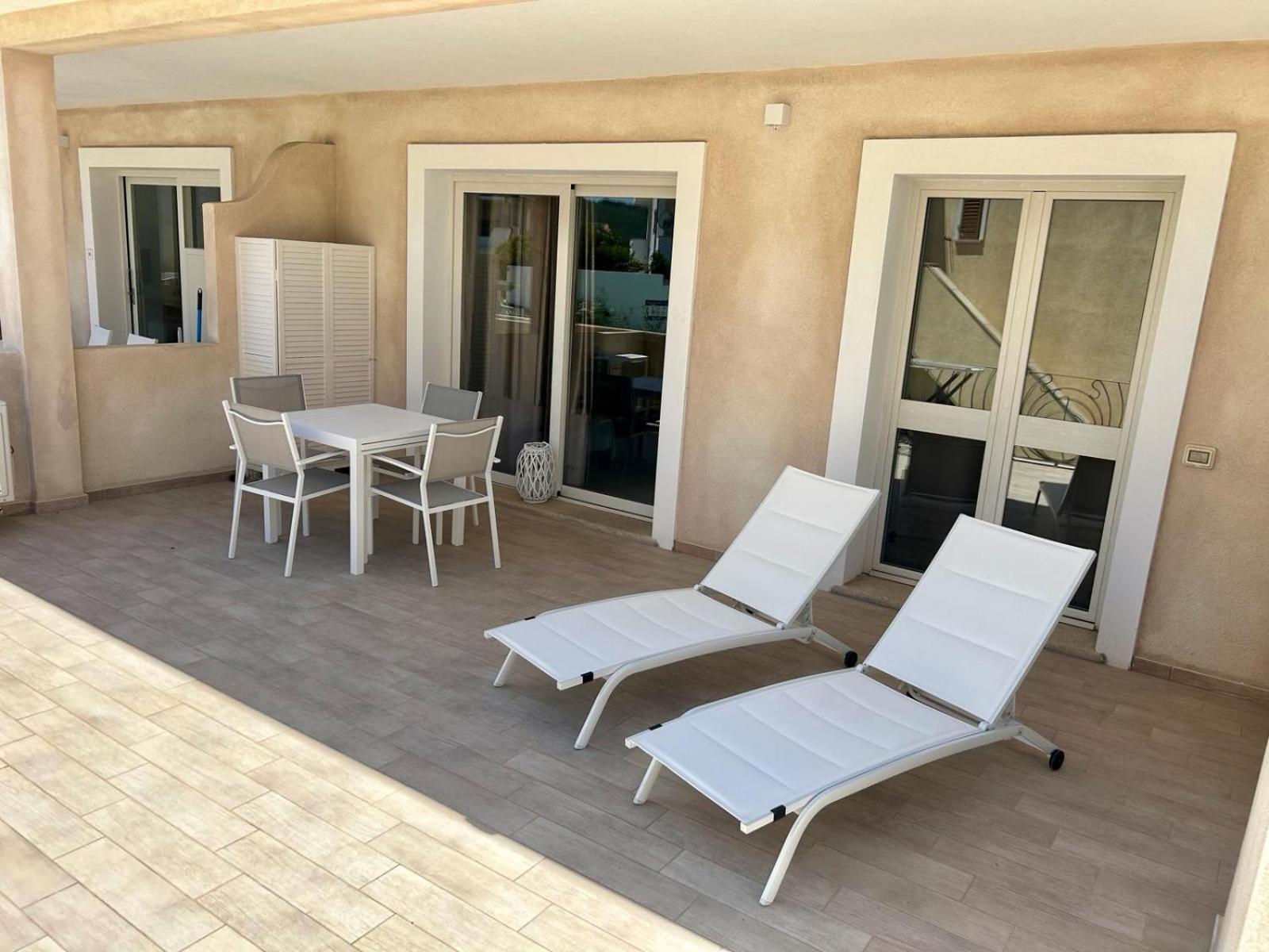 Appartamento Incantevole Con Piscina パラーウ エクステリア 写真