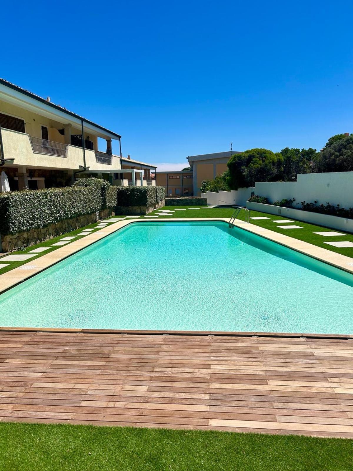 Appartamento Incantevole Con Piscina パラーウ エクステリア 写真